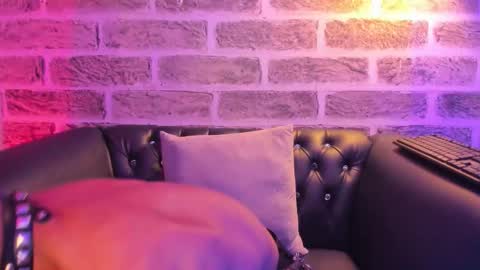 Snapshot of maximoking26 chatting on 02-26-26, 05:06 MAXIMO online show from 02-26-26, 05:06