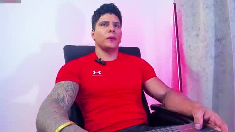 Snapshot of maximoscott_ chatting on 02-28-25, 06:09 Maximoscott online show from 02-28-25, 06:09