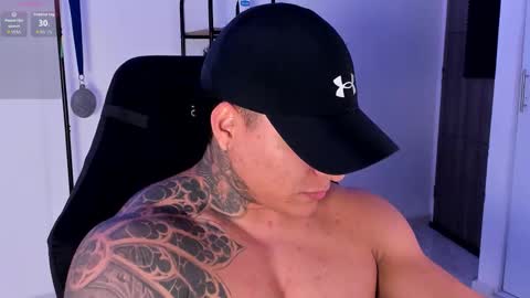 Snapshot of maximoscott_ chatting on 10-15-25, 01:06 Maximoscott online show from 10-15-25, 01:06