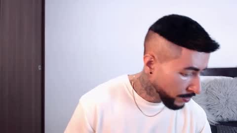 Independent Model online show from 03-07-25, 12:26