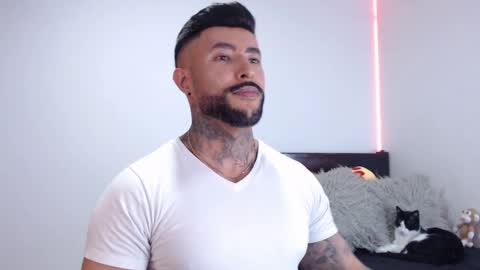 Independent Model online show from 09-09-25, 02:33