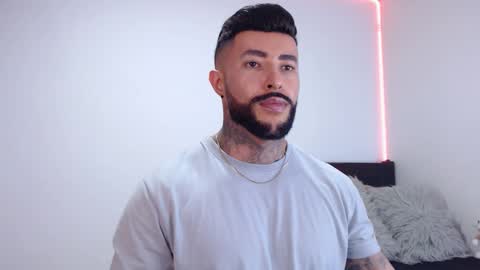 Independent Model online show from 09-11-25, 03:06