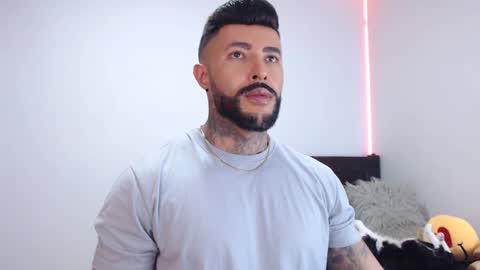 Independent Model online show from 09-16-25, 02:12