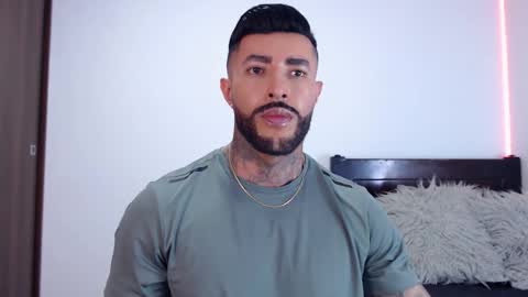 Independent Model online show from 10-07-25, 03:58