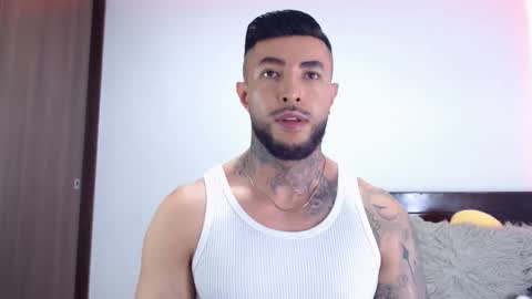 Independent Model online show from 12-19-25, 02:18