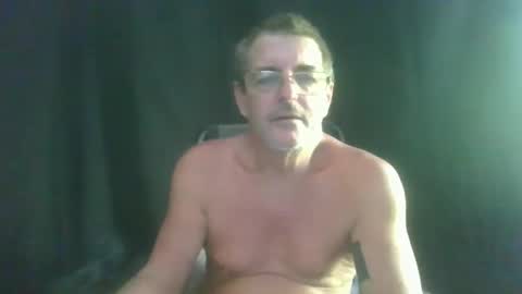 Snapshot of maximus_oreally chatting on 01-16-25, 12:02 Max online show from 01-16-25, 12:02