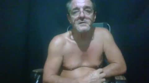 Snapshot of maximus_oreally chatting on 01-17-25, 10:33 Max online show from 01-17-25, 10:33