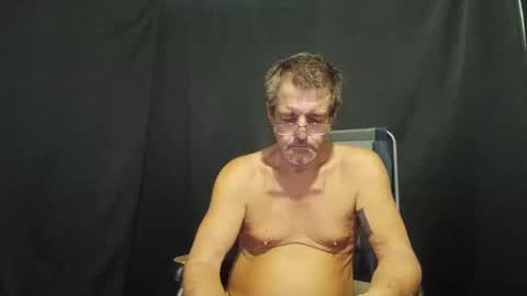 Snapshot of maximus_oreally chatting on 01-27-25, 09:55 Max online show from 01-27-25, 09:55