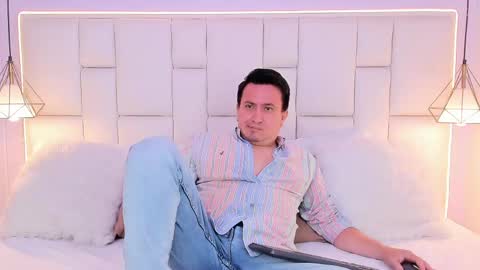 Maxim online show from 04-14-26, 07:20