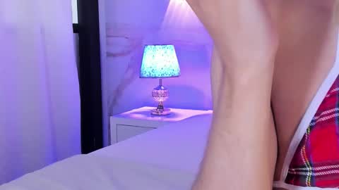 Maxi Rogers online show from 12-20-25, 12:12