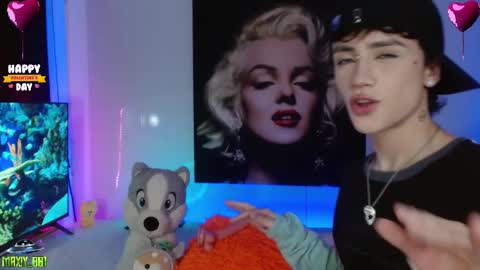 Max online show from 02-08-25, 07:48