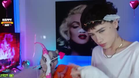 Max online show from 02-16-25, 03:58