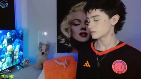 Max online show from 09-10-25, 04:23