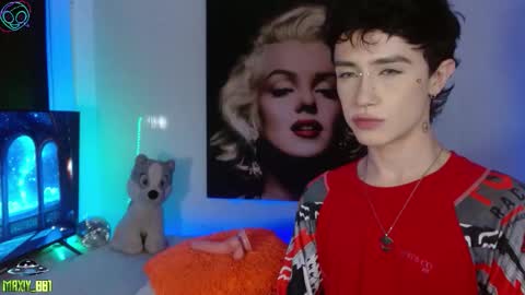 Max online show from 09-21-25, 08:38