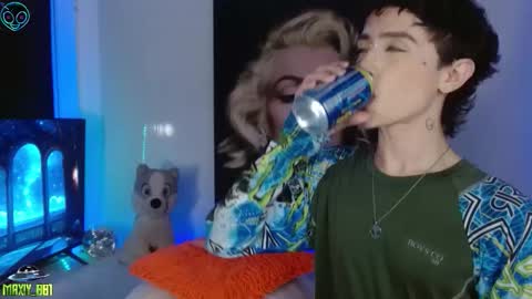 Max online show from 09-24-25, 03:32