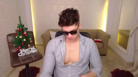 MaxKaiden online show from 12-21-25, 05:36