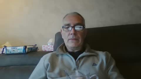 maxou569 online show from 10-06-25, 06:44