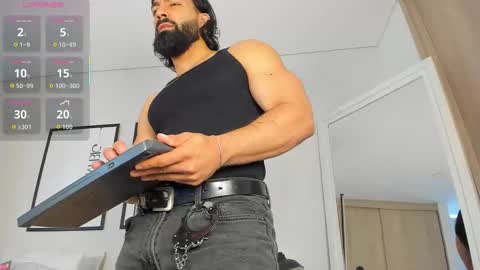 Max online show from 10-28-25, 03:25