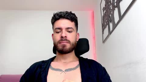 Snapshot of maxtowers chatting on 01-03-25, 01:16 Maxi online show from 01-03-25, 01:16