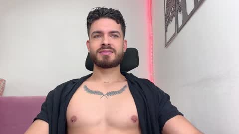 Snapshot of maxtowers chatting on 01-05-25, 01:13 Maxi online show from 01-05-25, 01:13