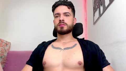 Snapshot of maxtowers chatting on 01-05-25, 11:44 Maxi online show from 01-05-25, 11:44