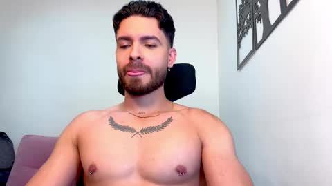 Snapshot of maxtowers chatting on 02-19-25, 01:51 Maxi online show from 02-19-25, 01:51