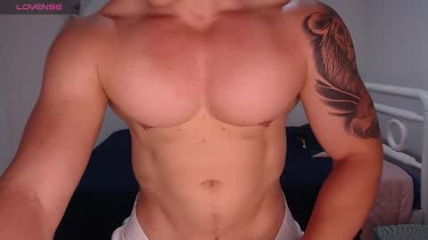 Max online show from 02-01-26, 01:48