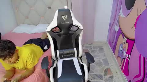 MAX  DAN online show from 02-17-26, 03:25