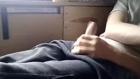 Max online show from 11-21-25, 07:12