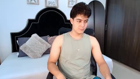 Maxxi online show from 09-20-25, 01:28