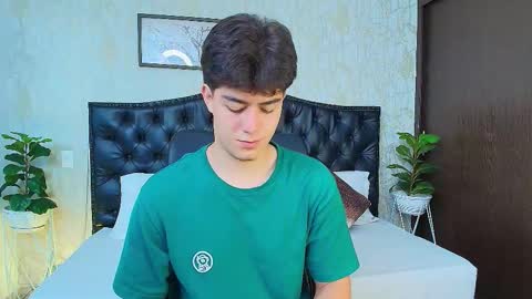 Maxxi online show from 10-05-25, 03:38