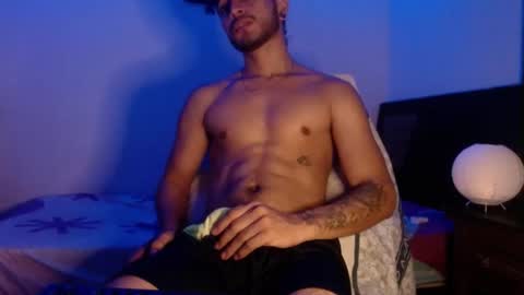 Snapshot of maxximus_10 chatting on 01-22-25, 06:20 maxximus_10 online show from 01-22-25, 06:20