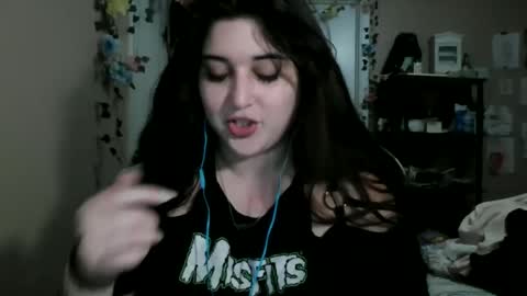 Snapshot of maxxxine17 chatting on 09-26-25, 02:15 Maxxxine17 online show from 09-26-25, 02:15