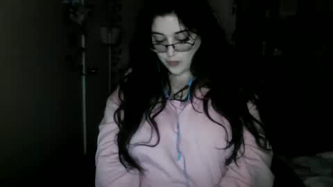 Snapshot of maxxxine17 chatting on 09-28-25, 07:47 Maxxxine17 online show from 09-28-25, 07:47