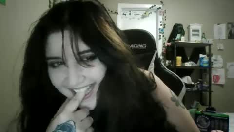 Snapshot of maxxxine17 chatting on 10-03-25, 04:09 Maxxxine17 online show from 10-03-25, 04:09