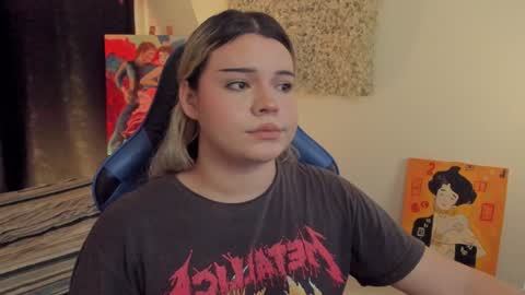 Maxine Minx online show from 12-13-24, 05:38