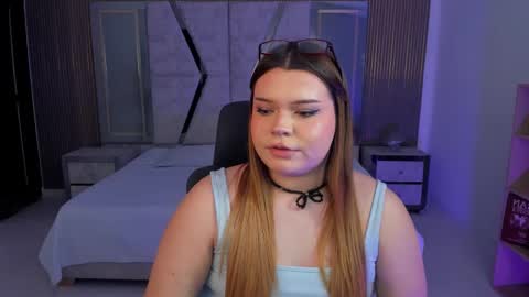 Maxine Minx online show from 10-10-25, 03:33