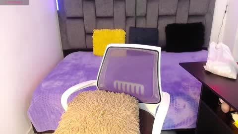 maxylody_69 online show from 09-14-25, 03:00