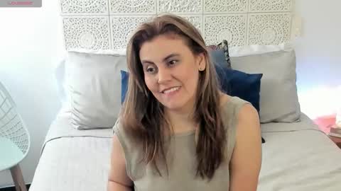 Snapshot of maxzy_star chatting on 11-07-25, 07:03 Victoria online show from 11-07-25, 07:03