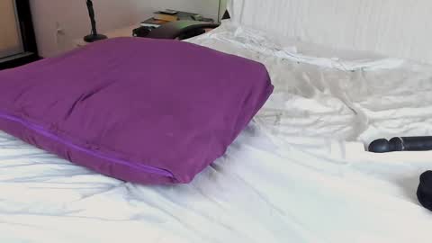 May Flower online show from 02-26-25, 03:30