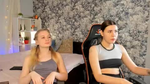 Leila online show from 12-04-25, 11:08