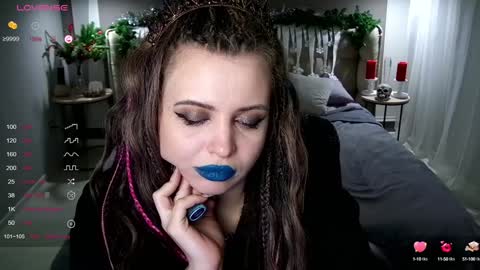 Maya Mils online show from 12-21-24, 07:24