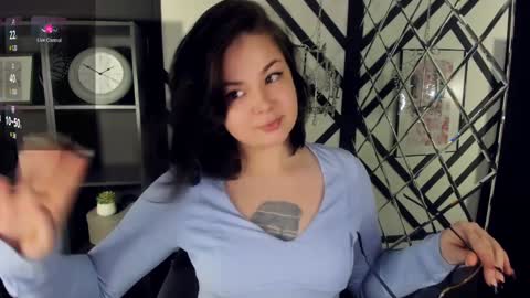 Snapshot of maya_muse chatting on 12-13-24, 01:55 Woman online show from 12-13-24, 01:55