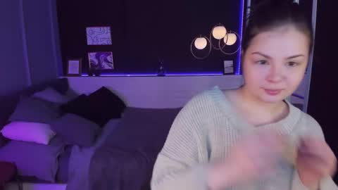 Snapshot of maya_muse chatting on 02-15-25, 02:00 Woman online show from 02-15-25, 02:00