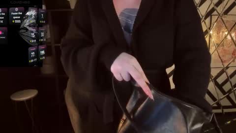 Snapshot of maya_muse chatting on 03-09-25, 01:59 Woman online show from 03-09-25, 01:59