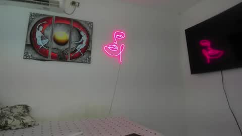 maya_nova1 online show from 02-01-26, 11:25