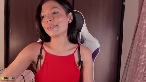 Snapshot of maya_princess0420 chatting on 01-28-25, 04:08 Maya online show from 01-28-25, 04:08