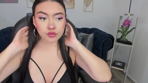 Maya vexx online show from 12-13-25, 09:20