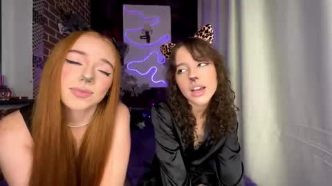 Snapshot of mayaandlola chatting on 09-27-25, 07:13 Maya Lola online show from 09-27-25, 07:13