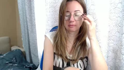 Maya online show from 09-20-25, 05:08